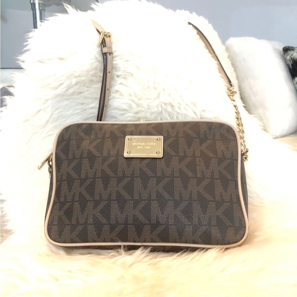 Michael Kors crossbody bag